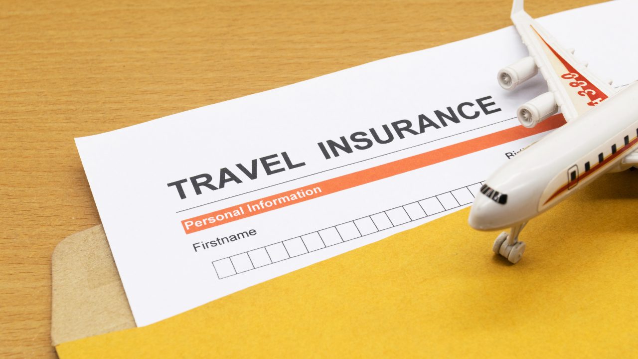 كم مدة تأمين السفر- سفر دون مخاطر