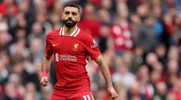 محمد صلاح يتوّج بلقب أفضل لاعب في فبراير ويتقاسَم التميّز مع كين وأجويرو