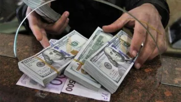 سعر الدولار اليوم أمام الجنيه في البنوك المصرية الاثنين بكل التفاصيل