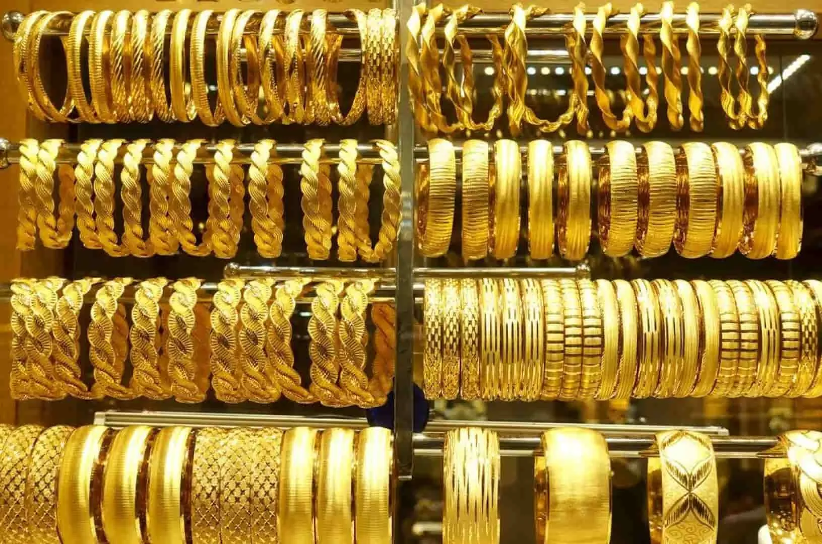 نيوز برو : سعر الذهب الان ... سعر الذهب فى مصر اليوم عيار 18 و21 و24 كل محلات الصاغة