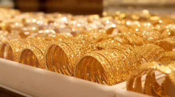 يفقد 150 جنيه دفعة واحدة.. يوم غير مسبوق في انهيار أسعار الذهب تأثرًا بالتراجع عالميًا