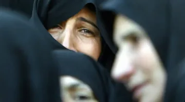 اليوم العالمي للأرامل 2025 صوت النساء المهملات يطالب بحقوق وعدالة