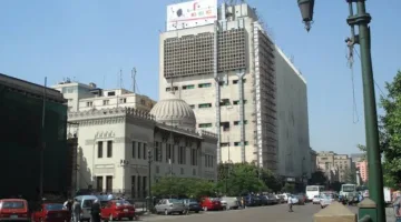 تجدد حريق سنترال رمسيس في القاهرة منذ قليل وغلق شارع الجلاء والاسعاف اعرف الآن التفاصيل