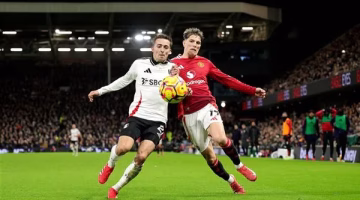 تراجع جديد لمانشستر يونايتد أمام فولهام في البريميرليغ.. فكم كان التعادل؟