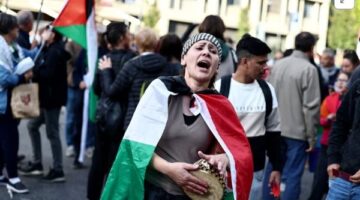 تجمعات ضخمة.. تشهد مباراة إيطاليا والكيان الصهيوني احتجاجات مؤيدة في تصفيات كأس العالم 2026