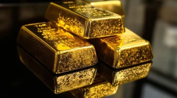 ارتفاع أسعار الذهب مع تراجع قيمة الدولار يعيد انتعاش السوق