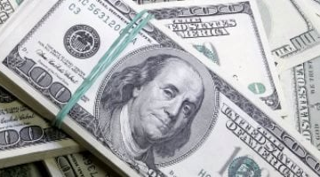 استقرار التعاملات.. سعر الدولار أمام الجنيه بالبنوك المصرية خلال تعاملات الجمعة