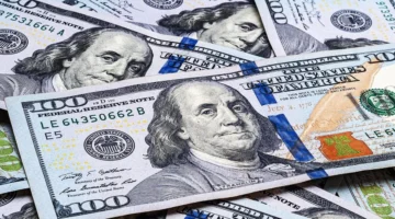 تحرك جديد في البنوك.. سعر الدولار يسجل أرقامًا غير مسبوقة أمام الجنيه المصري