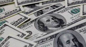 سعر شراء الدولار في بنك قناة السويس يرتفع إلى 47.40 جنيه الأربعاء