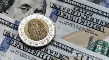 تحديثات الصرف.. انخفاض جديد في سعر الدولار مقابل الجنيه داخل البنوك المصرية اليوم