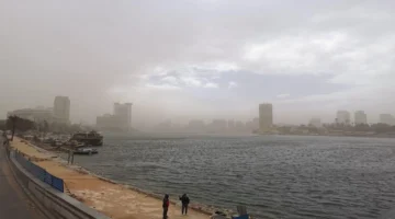 تحذير لـ 4 محافظات.. تقلبات جوية وأمطار رعدية مع اضطراب الملاحة البحرية