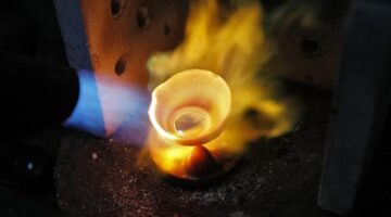 تراجع أسعار الذهب.. ضغوط قوية تقلص مكاسب المعدن الأصفر في البورصات العالمية