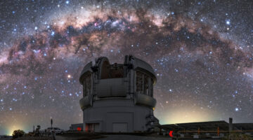 مشهد مذهل بتشيلي.. مرصد جيميني يلتقط صورة نادرة توثق تشابك النجوم في السماء