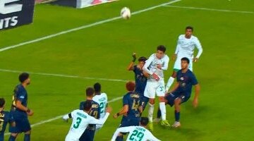 مكافآت مالية.. الزمالك يصرف جزءًا من مستحقات لاعبيه قبل مواجهة المصري في الدوري