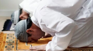 مواقيت الصلاة اليوم.. مواعيد الأذان في القاهرة والمحافظات خلال يوم الثلاثاء 27 يناير 2026