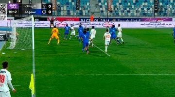 الزمالك يضغط بقوة.. تعادل سلبي يسيطر على انطلاقة مباراة سموحة بالدوري المصري