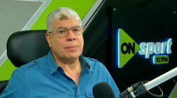 صفقة أحمد عيد.. شوبير ينتقد قرار إدارة الأهلي بشأن رحيل عمر كمال