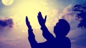 ليلة 15 شعبان.. قائمة الأدعية والأعمال المستحبة في ذكرى تحويل القبلة