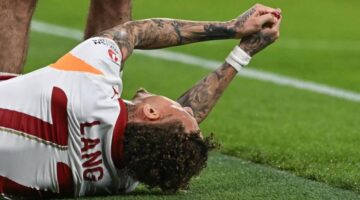 أزمة غير متوقعة بين ليفربول وغالاطة سراي بسبب إصبع أحد اللاعبين