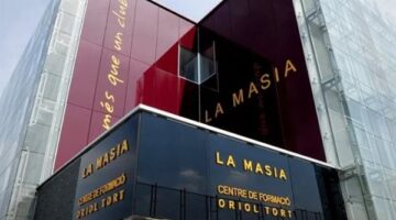 أكاديمية لاماسيا تضمن استمرار تفوق نادي برشلونة في الملاعب العالمية من ميسي إلى يامال