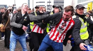 إصابات خطيرة جراء اشتباكات دامية بين مشجعي نيوكاسل وسندرلاند وسط أعمال عنف واسعة