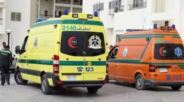 إصابة 11 شخصاً في حادث انقلاب ميكروباص بطريق شبرا ونقل المصابين للمستشفى