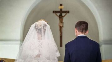 الكنيسة تكشف ضوابط السماح بعمليات أطفال الأنابيب وشروط إتمامها بين الزوجين فقط