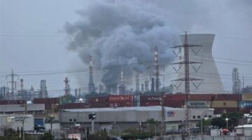 انفجارات تهز مدينة حيفا بعد استهداف إيران لمنشآت تكرير النفط بالمنطقة المحتلة