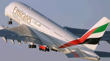 بقرار جديد.. الإمارات تعيد فتح مجالها الجوي بعد الهجوم الإيراني بالمسيرات والصواريخ