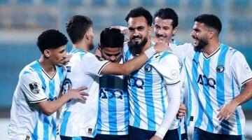 تحرك بعثة بيراميدز إلى مسجد المغفرة لأداء صلاة الجمعة قبل مواجهة الجيش الملكي