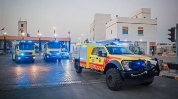 تحرك عاجل من الدفاع المدني للسيطرة على حريق ضخم بمحافظة المحرق في البحرين