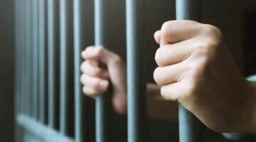 تحليل مخدرات للمتهم بإنهاء حياة أسرته في كرموز وحبسه 4 أيام بقرار قضائي