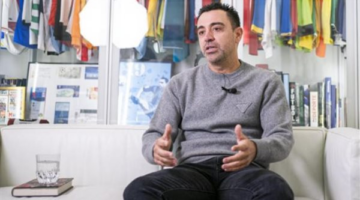 تشافي يفتح النار على لابورتا ويكشف أسباب فشل عودة ميسي إلى برشلونة