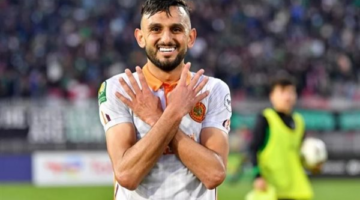 تطورات مفاجئة حول شبهة مخالفة قد تقلب نتيجة مباراة الهلال ونهضة بركان