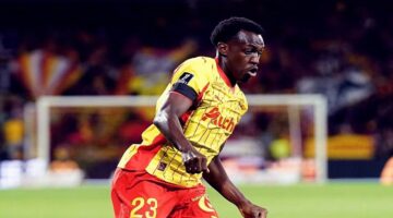 تفاصيل العرض الفلكي المقدم من نادي الهلال لتعويض سعود عبد الحميد حسمًا لرحيله