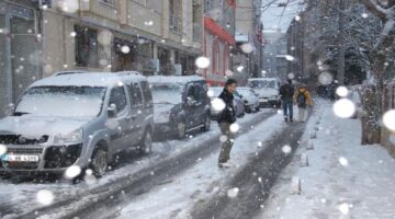 توقعات بوصول الأمطار إلى 24 مدينة وموعد تأثر القاهرة بتقلابات طقس الثلاثاء