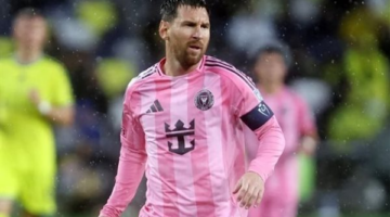 ظهور مفاجئ لميسي في فيديو موسيقي جديد يجمعه مع مغنية أرجنتينية شهيرة