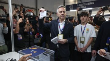 فونت يفاجئ لابورتا برسالة غير متوقعة عقب خسارته في انتخابات نادي برشلونة