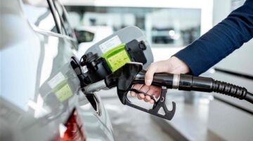 قفزة مفاجئة في أسعار البنزين ووقود الطائرات داخل أمريكا مع بداية الحرب على إيران