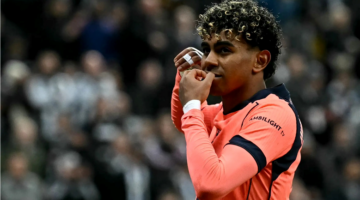 قنوات مجانية تنقل مباراة برشلونة وإشبيلية الليلة وترددات البث المباشر للقاء