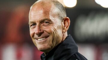 كواليس جلسة الأهلي مع توروب وانتقادات المدرب للصفقات بعد تجديد ثقة الإدارة