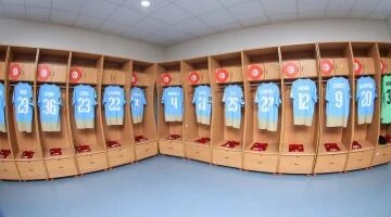 كواليس غرفة ملابس الأهلي قبل المواجهة المرتقبة ضد الترجي التونسي في النهائي