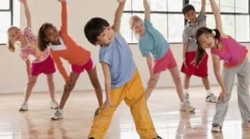 مخاطر توقف النشاط الرياضي ضمن أخطاء شائعة عند تدريب الطفل على الصيام تدريجيًا