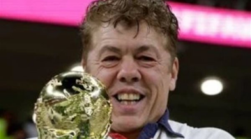 مشجع يبيع منزله من أجل الحصول على تذكرة في مدرجات المونديال