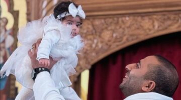 مطالبات لوزارة الداخلية بالتدخل بعد تعليق مسيء على صورة طفلة ووالدها المسيحي