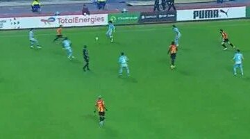 هدوء حذر ونتيجة سلبية تحسم أول ربع ساعة بين الأهلي والترجي التونسي