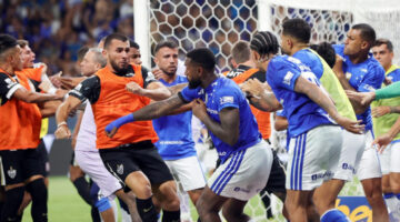 واقعة طرد لودي تشعل الأرقام القياسية بمواجهة شهدت 23 بطاقة حمراء