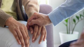 16328.. تفاصيل خدمة الخط الساخن لدعم الصحة النفسية على مدار 24 ساعة