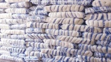 استقرار أسعار السكر والأرز والدقيق في أسواق محافظة سوهاج اليوم الجمعة