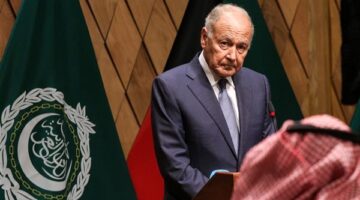 أبو الغيط يصف ادعاءات إيران بشأن مضيق هرمز بالباطلة قانونياً ويرفض الاعتداءات العربية